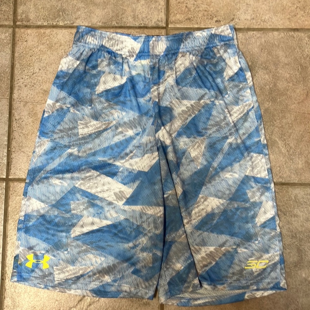 NWOT Boys Light Blue Under Armour (Steph Curry) Basketball Shorts size YLG